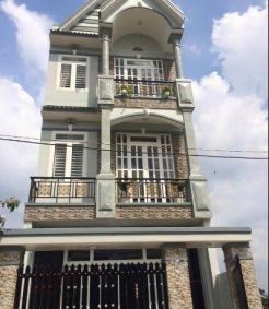 Chính Chủ bán, Nhà Quận Bình Tân, | DT: 4m x 15m Xây dựng 1 trệt 2 lầu, có 4 Phòng ngủ.