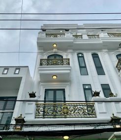 Nhà Bình Tân, Nhà có 5 Phòng ngủ, Giá cực đẹp. nằm ở Liên Khu 5-6 Quận Bình Tân. Hồ Chí Minh